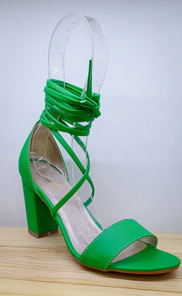 SANDALIAS ROMANAS VERDE CÍTRICO