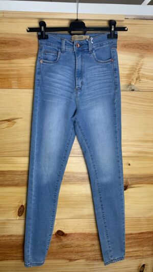 JEANS SKINNY B2U CLARO