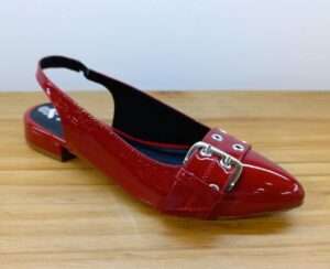 FLATS PUCCINI ROJO CHAROL CON CORREA EN LA PUNTA